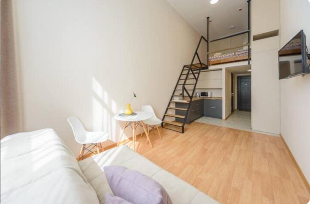 Apartamento Loft Smart House Kiev Exterior foto