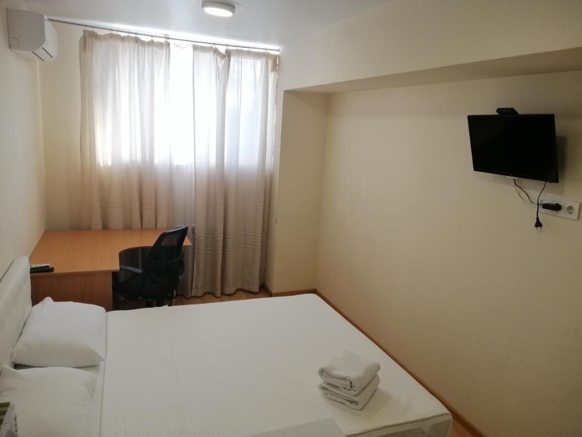 Apartamento Loft Smart House Kiev Exterior foto